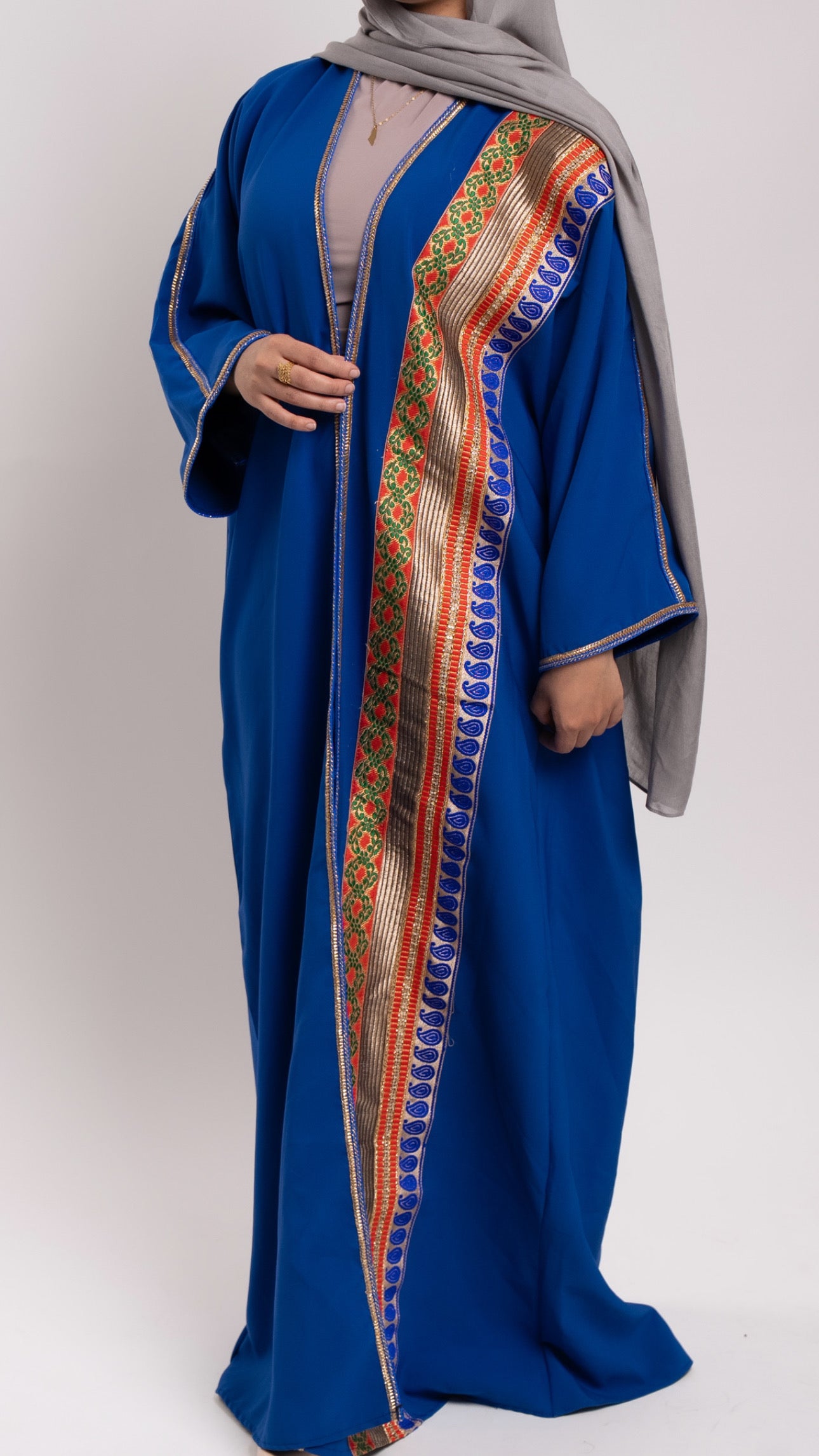 Mira Abaya