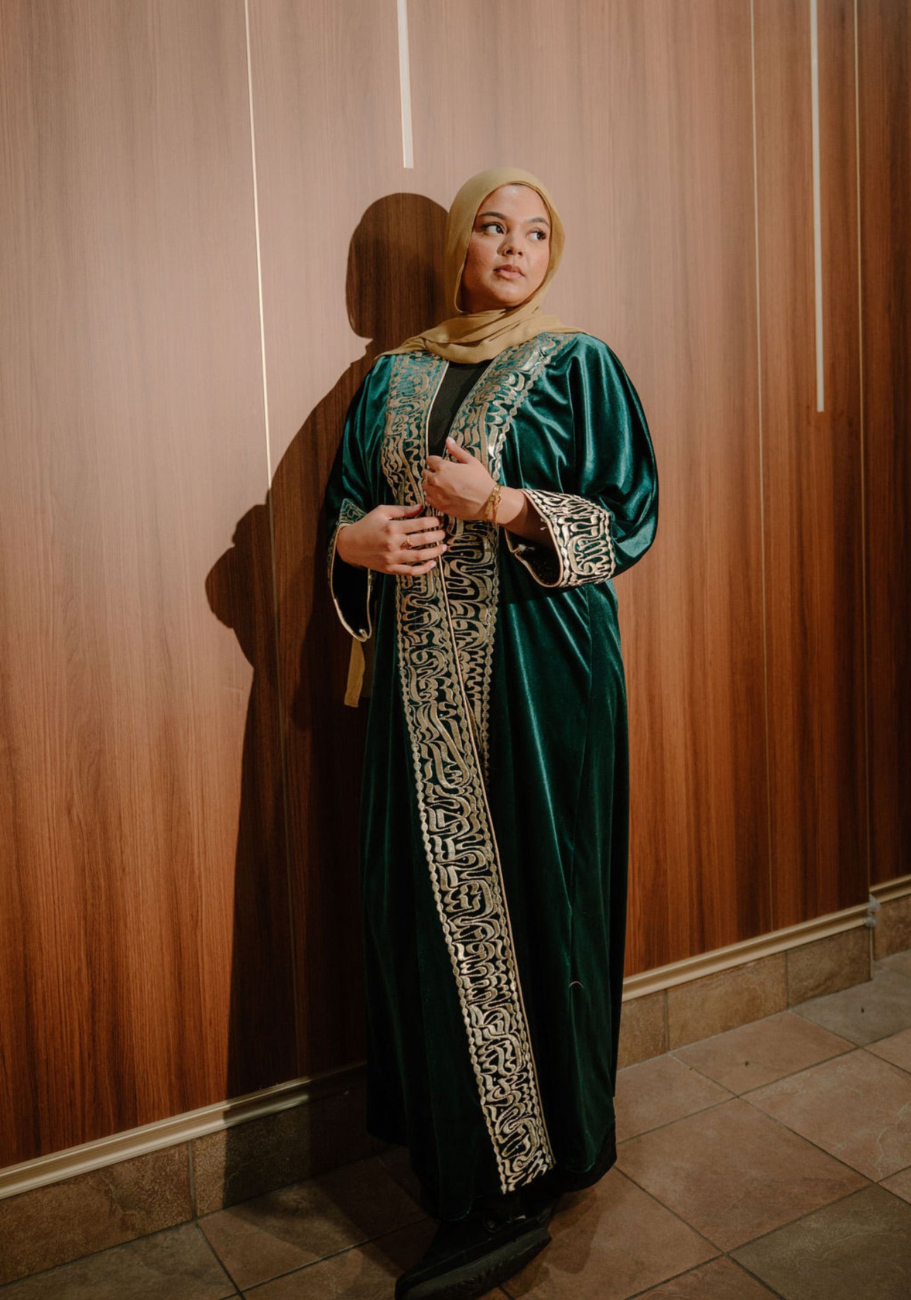 Velvet open abaya