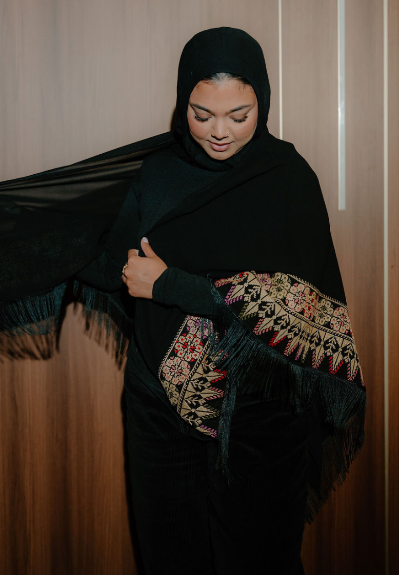 Tatreez shawl (chiffon)